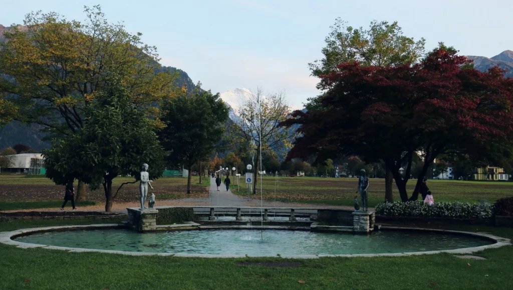 фонтан в парке Хёэматте, Интерлакен