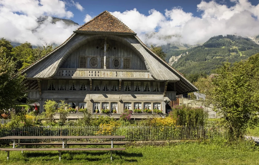старинный дом в музее балленберг, швейцария